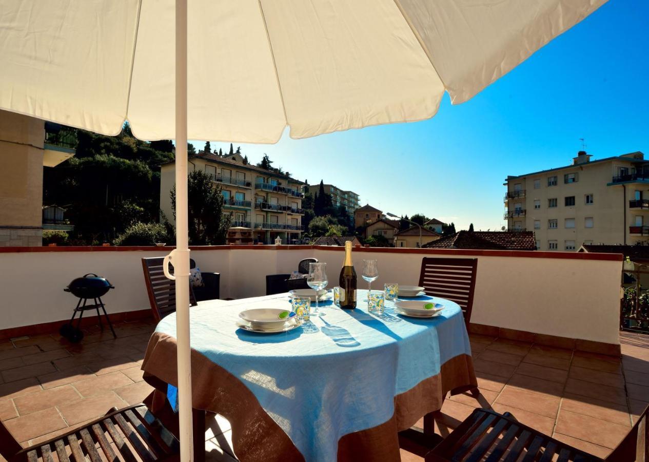 فيلا Casa Con Grande Terrazza, Ac, Wifi, Posto Auto E Vicino Al Mare إمبيريا المظهر الخارجي الصورة